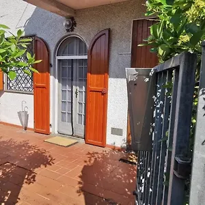 Casa Marina , Massa (Tuscany) Italia